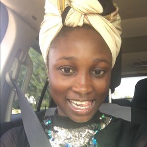 Meet your Posher, Olamiposi